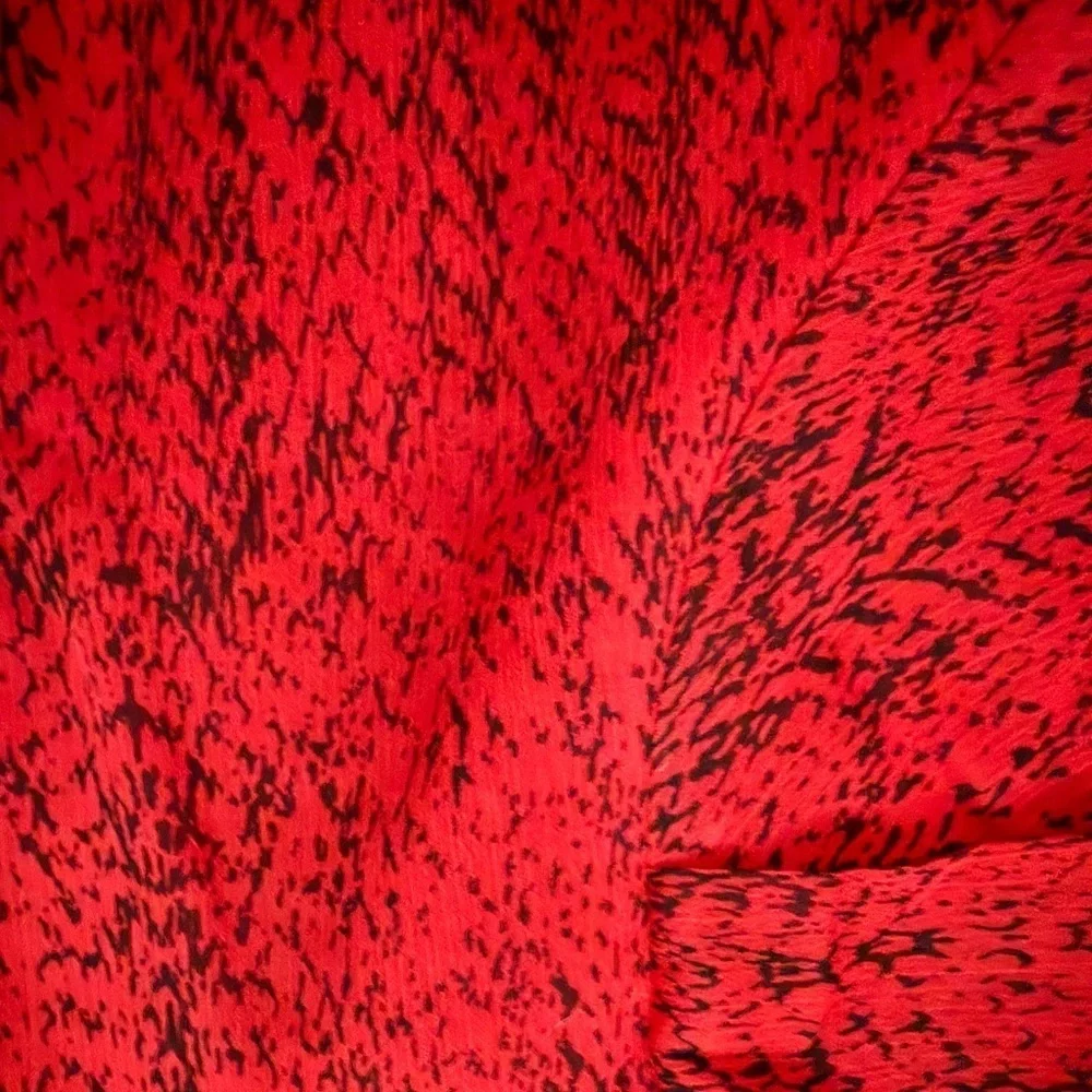 Banana Republic Red Black Abstract Print Puff Sleeve Crop Top Size 8
